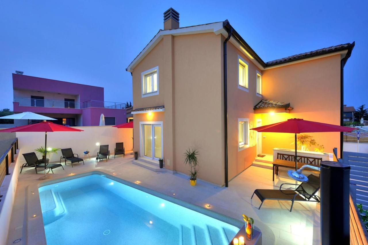 With Private Pool In Village Jadreski