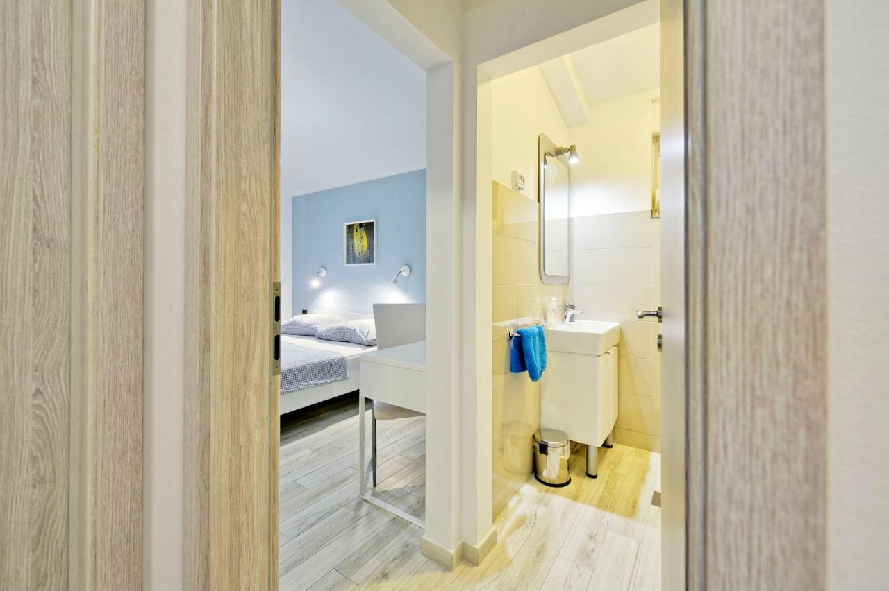 With Private Pool In Village Jadreski Villa Pula