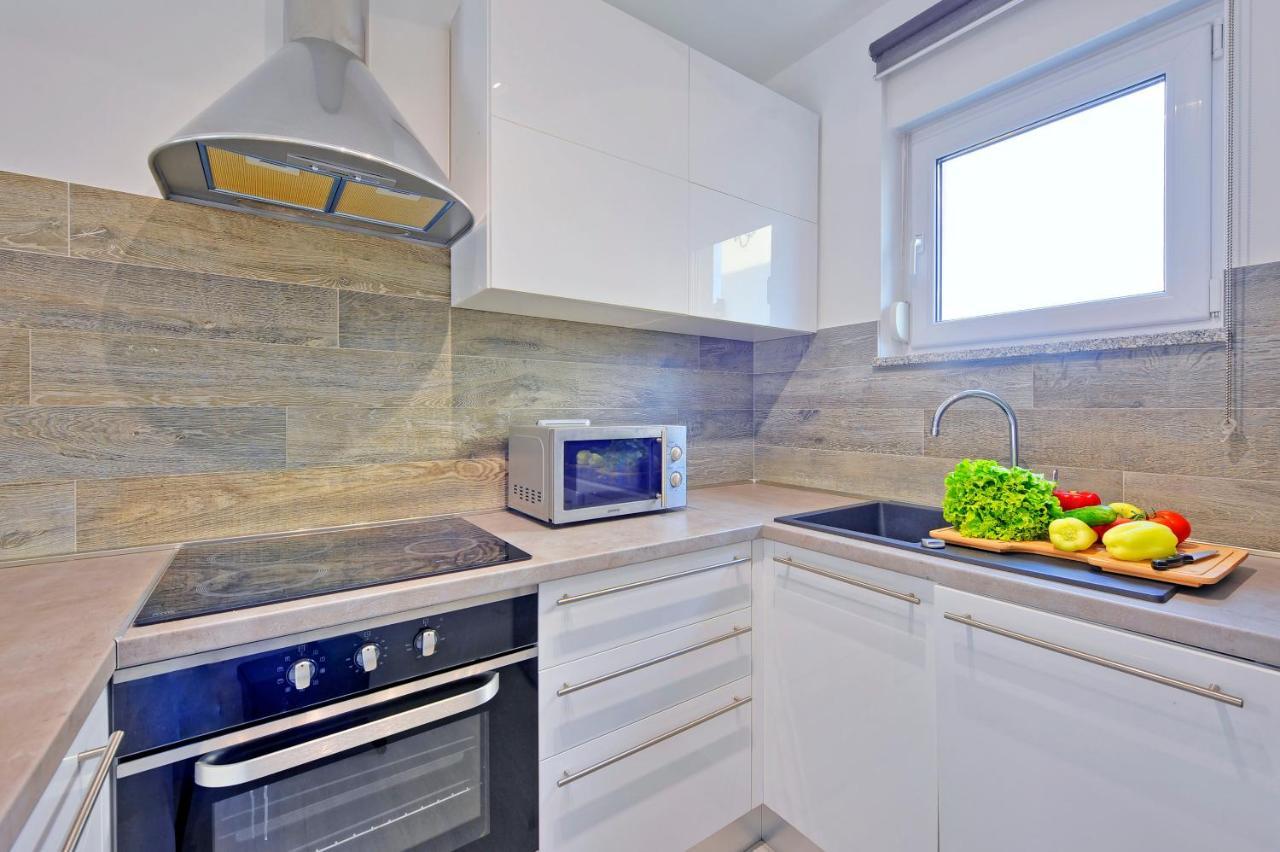 With Private Pool In Village Jadreski Villa *