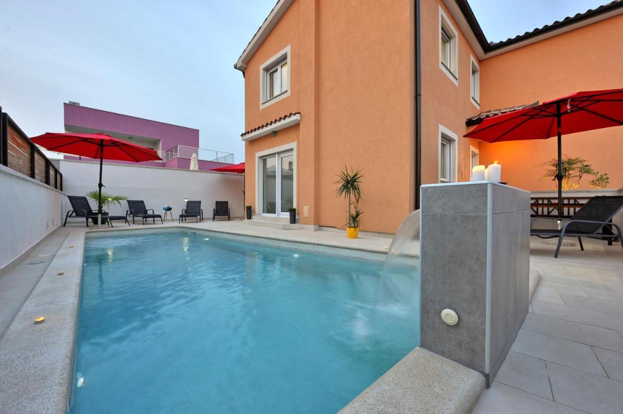 With Private Pool In Village Jadreski Pula